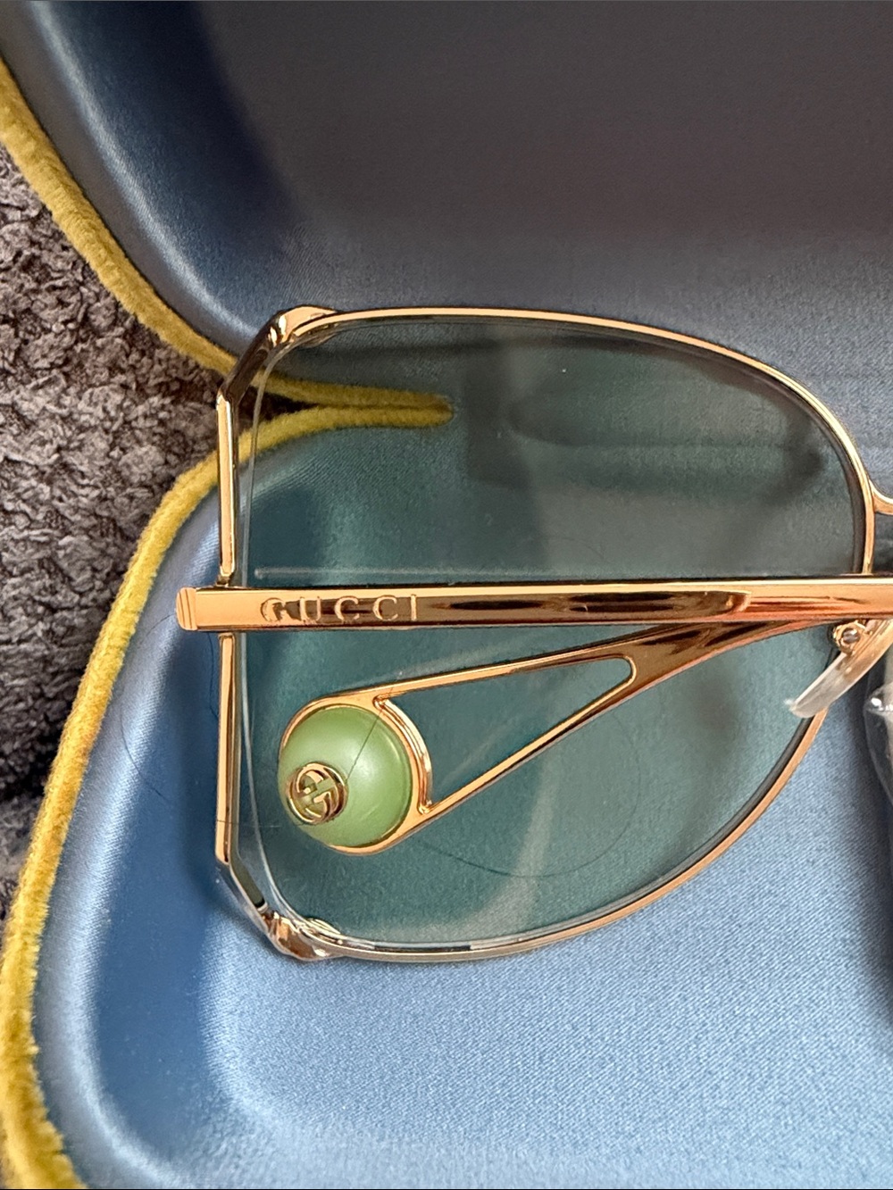 Gucci Women’s Gold Aviator Sunglasses with Green Lenses - Picture 5 of 9